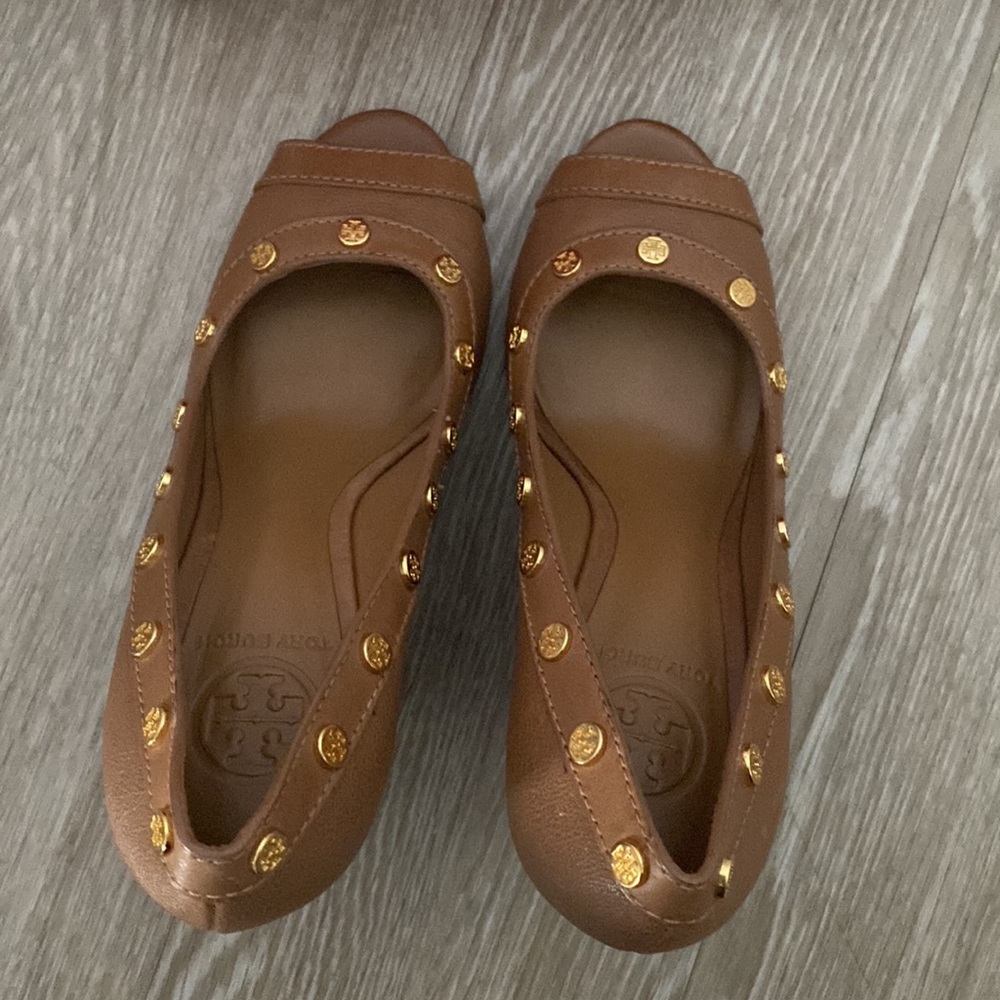 Tory Burch peep toe leather wedges - Picture 5 of 10